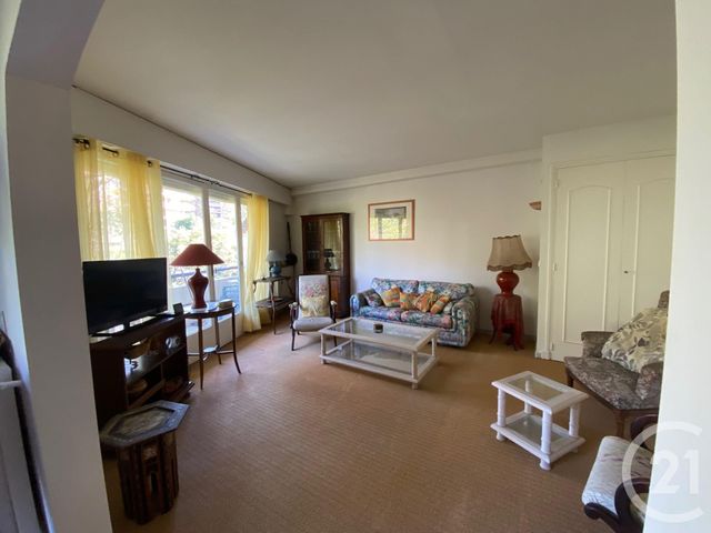 Appartement F3 &agrave; vendre - 2 pi&egrave;ces - 55,67 m2 - Le Cannet - 06 - PROVENCE-ALPES-COTE-D-AZUR