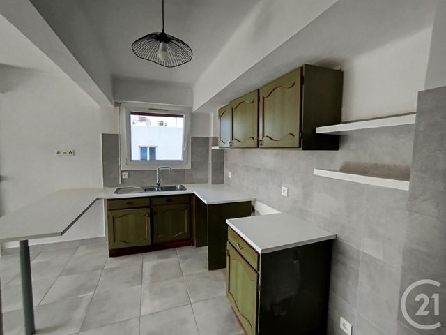 Appartement F3 à vendre - 3 pièces - 58 m2 - Le Cannet - 06 - PROVENCE-ALPES-COTE-D-AZUR