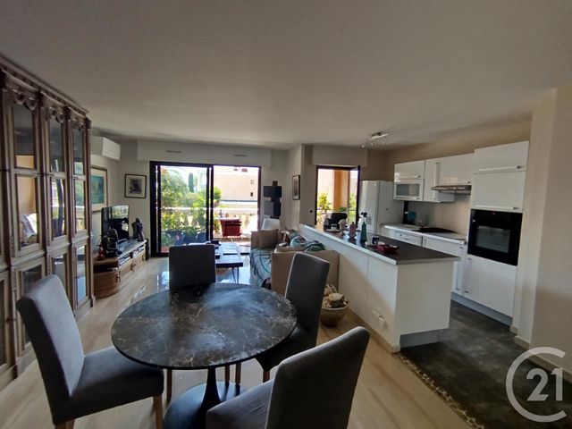 Appartement F4 à vendre - 4 pièces - 90 m2 - Le Cannet - 06 - PROVENCE-ALPES-COTE-D-AZUR