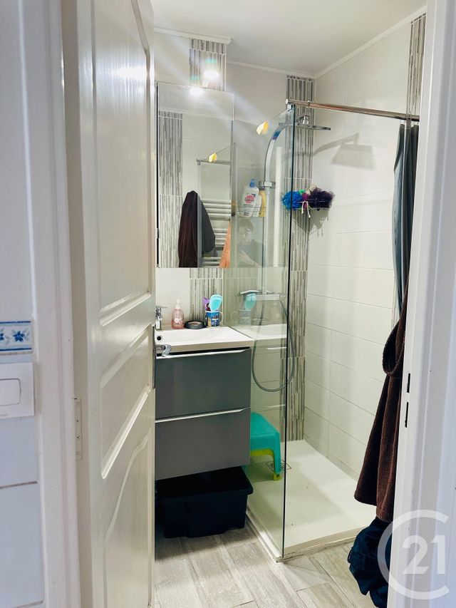 Appartement F3 à vendre - 3 pièces - 64,51 m2 - Le Cannet - 06 - PROVENCE-ALPES-COTE-D-AZUR