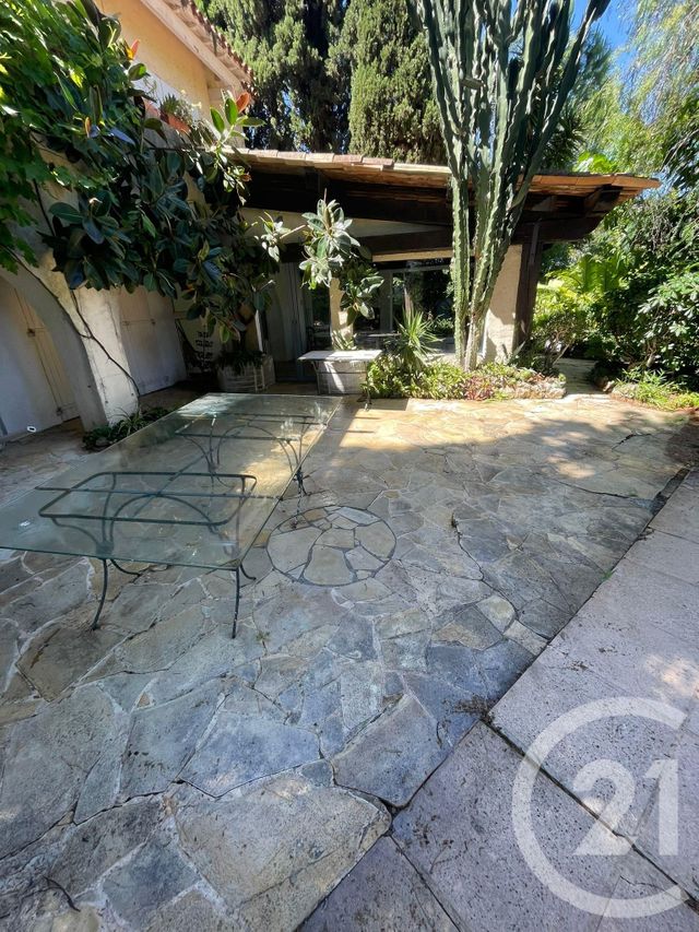 Maison à vendre - 5 pièces - 186 m2 - Le Cannet - 06 - PROVENCE-ALPES-COTE-D-AZUR