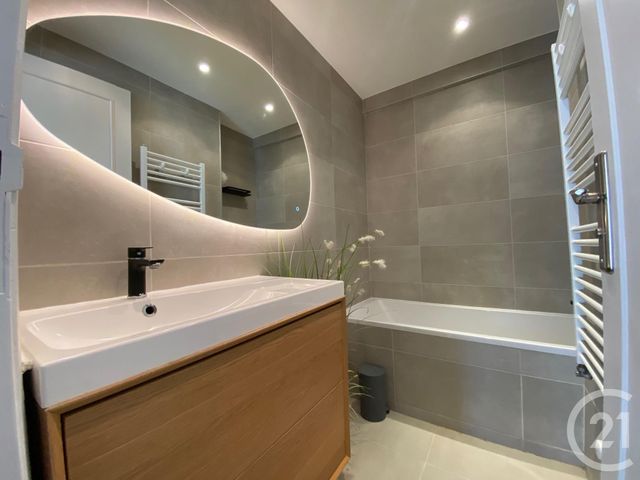 Appartement F3 &agrave; vendre - 3 pi&egrave;ces - 71,82 m2 - Le Cannet - 06 - PROVENCE-ALPES-COTE-D-AZUR