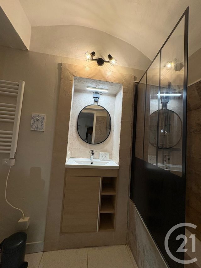 Appartement &agrave; louer - 2 pi&egrave;ces - 43 m2 - Le Cannet - 06 - PROVENCE-ALPES-COTE-D-AZUR