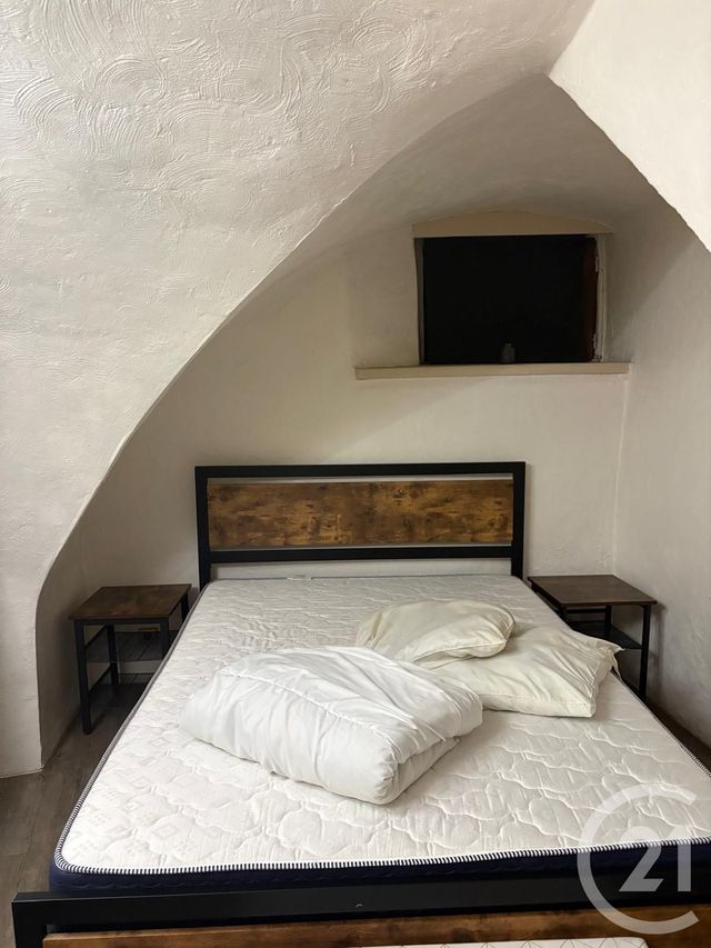 Appartement &agrave; louer - 2 pi&egrave;ces - 43 m2 - Le Cannet - 06 - PROVENCE-ALPES-COTE-D-AZUR