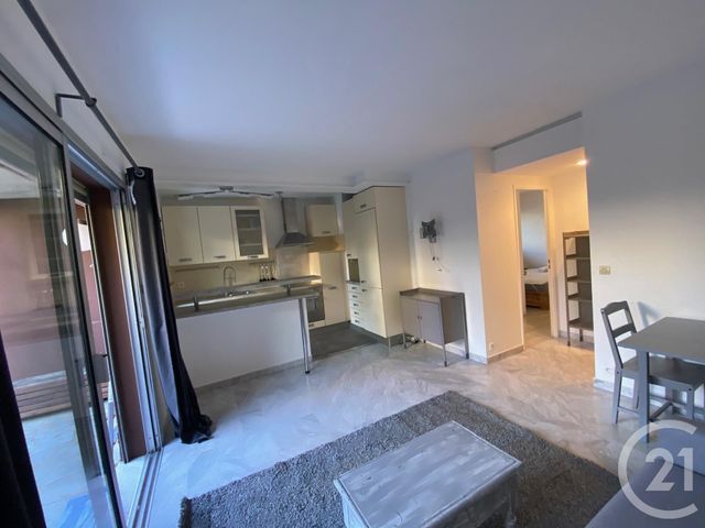 Appartement F2 &agrave; louer - 2 pi&egrave;ces - 36,19 m2 - Le Cannet - 06 - PROVENCE-ALPES-COTE-D-AZUR