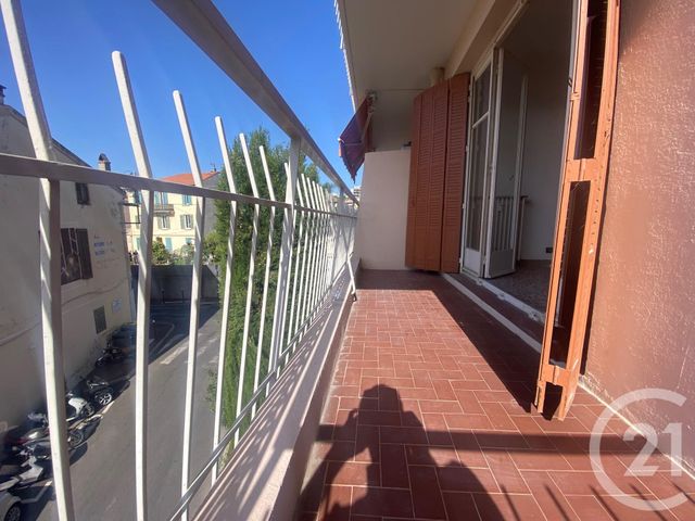 Appartement F1 &agrave; vendre - 1 pi&egrave;ce - 28,20 m2 - Le Cannet - 06 - PROVENCE-ALPES-COTE-D-AZUR