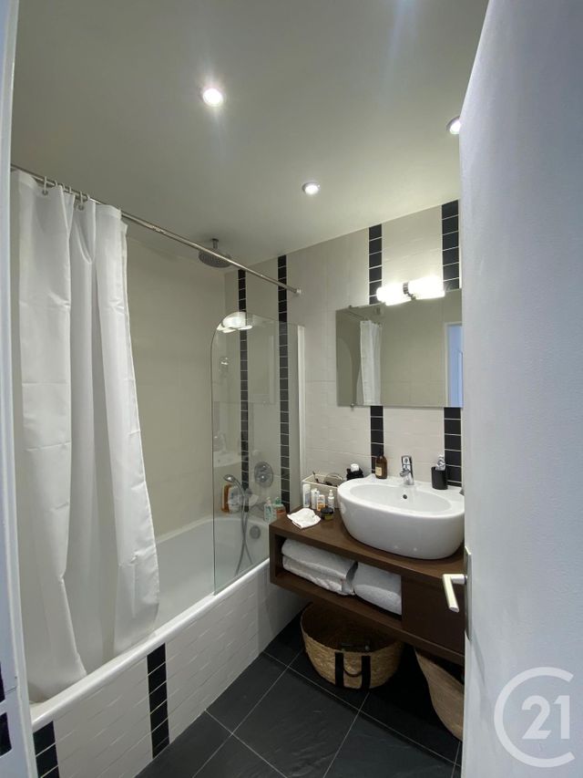 Appartement &agrave; vendre - 2 pi&egrave;ces - 54,20 m2 - Le Cannet - 06 - PROVENCE-ALPES-COTE-D-AZUR