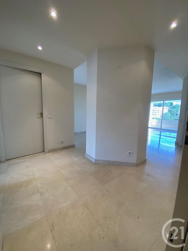 Appartement F4 &agrave; vendre - 4 pi&egrave;ces - 94,78 m2 - Le Cannet - 06 - PROVENCE-ALPES-COTE-D-AZUR