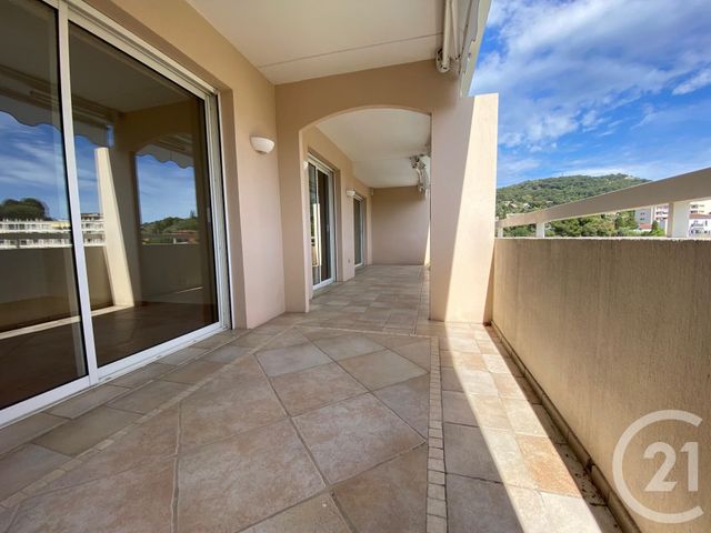Appartement F4 &agrave; vendre - 4 pi&egrave;ces - 94,78 m2 - Le Cannet - 06 - PROVENCE-ALPES-COTE-D-AZUR
