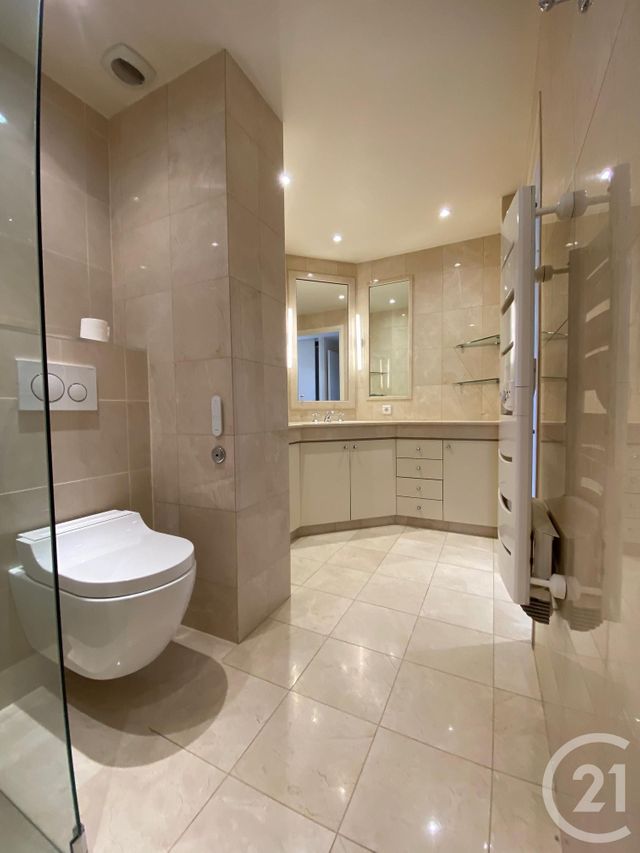 Appartement F4 &agrave; vendre - 4 pi&egrave;ces - 94,78 m2 - Le Cannet - 06 - PROVENCE-ALPES-COTE-D-AZUR