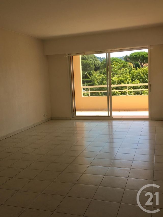 Appartement &agrave; vendre - 2 pi&egrave;ces - 46,41 m2 - Le Cannet - 06 - PROVENCE-ALPES-COTE-D-AZUR