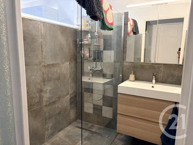 Appartement F3 &agrave; louer - 3 pi&egrave;ces - 62,91 m2 - Le Cannet - 06 - PROVENCE-ALPES-COTE-D-AZUR