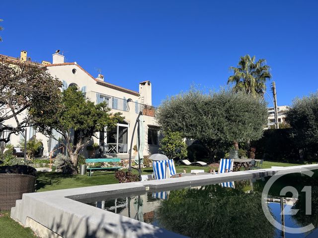 Maison à vendre - 9 pièces - 236 m2 - Vence - 06 - PROVENCE-ALPES-COTE-D-AZUR