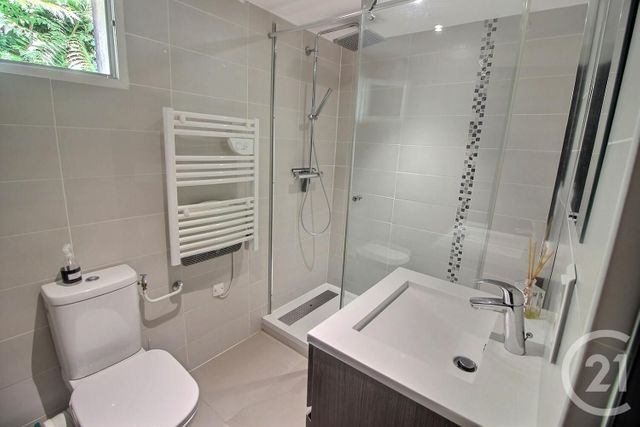 Maison à vendre - 5 pièces - 248,39 m2 - Le Rouret - 06 - PROVENCE-ALPES-COTE-D-AZUR