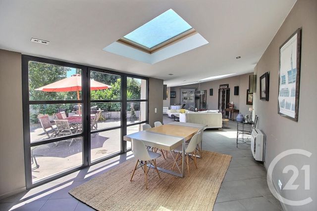 Maison à vendre - 5 pièces - 248,39 m2 - Le Rouret - 06 - PROVENCE-ALPES-COTE-D-AZUR