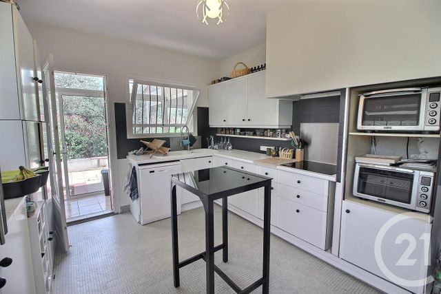 Maison à vendre - 8 pièces - 250 m2 - Le Rouret - 06 - PROVENCE-ALPES-COTE-D-AZUR