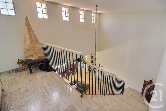 Maison à vendre - 8 pièces - 250 m2 - Le Rouret - 06 - PROVENCE-ALPES-COTE-D-AZUR