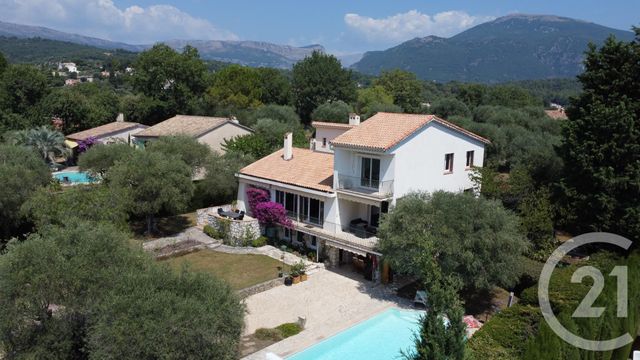 Maison à vendre - 8 pièces - 250 m2 - Le Rouret - 06 - PROVENCE-ALPES-COTE-D-AZUR