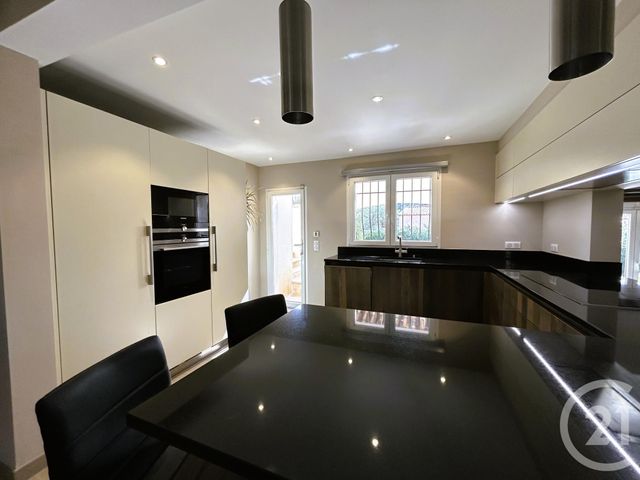 Maison à vendre - 6 pièces - 168 m2 - Le Rouret - 06 - PROVENCE-ALPES-COTE-D-AZUR