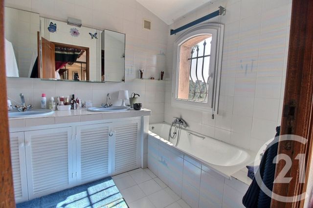 Maison &agrave; vendre - 4 pi&egrave;ces - 150 m2 - Roquefort Les Pins - 06 - PROVENCE-ALPES-COTE-D-AZUR