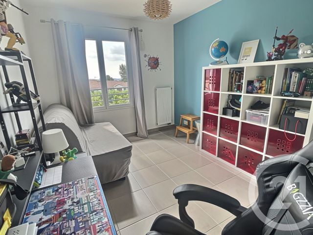 Appartement F4 &agrave; vendre - 4 pi&egrave;ces - 81,65 m2 - Roquefort Les Pins - 06 - PROVENCE-ALPES-COTE-D-AZUR