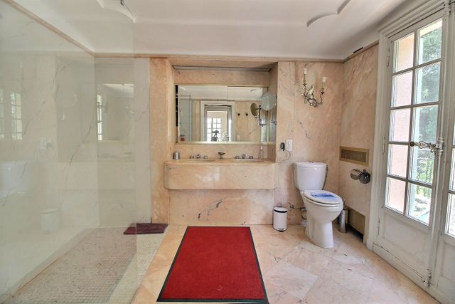 Maison à vendre - 10 pièces - 339,24 m2 - Roquefort Les Pins - 06 - PROVENCE-ALPES-COTE-D-AZUR