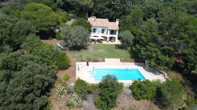 Maison à vendre - 10 pièces - 339,24 m2 - Roquefort Les Pins - 06 - PROVENCE-ALPES-COTE-D-AZUR