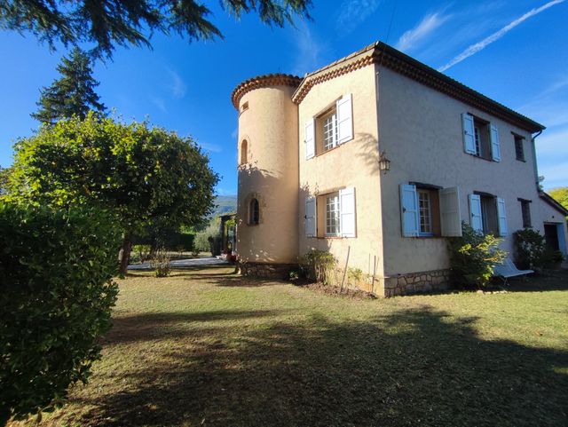 Maison &agrave; vendre - 5 pi&egrave;ces - 153 m2 - Chateauneuf Grasse - 06 - PROVENCE-ALPES-COTE-D-AZUR