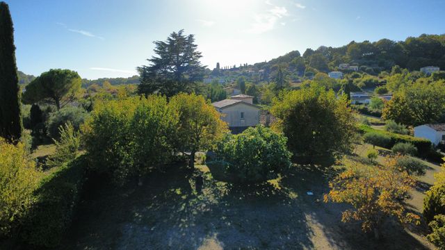 Maison &agrave; vendre - 5 pi&egrave;ces - 153 m2 - Chateauneuf Grasse - 06 - PROVENCE-ALPES-COTE-D-AZUR
