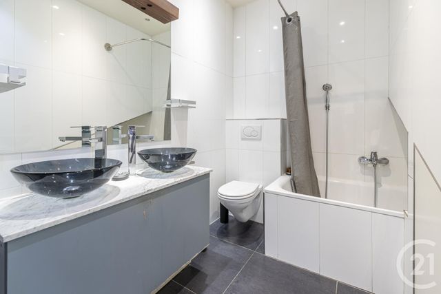 Appartement à vendre - 4 pièces - 87 m2 - Paris - 75011 - ILE-DE-FRANCE