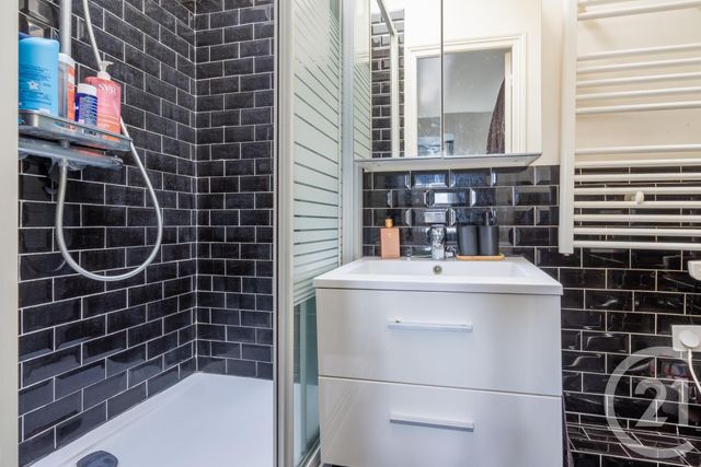 Appartement Studio &agrave; vendre - 2 pi&egrave;ces - 46,28 m2 - Paris - 75011 - ILE-DE-FRANCE