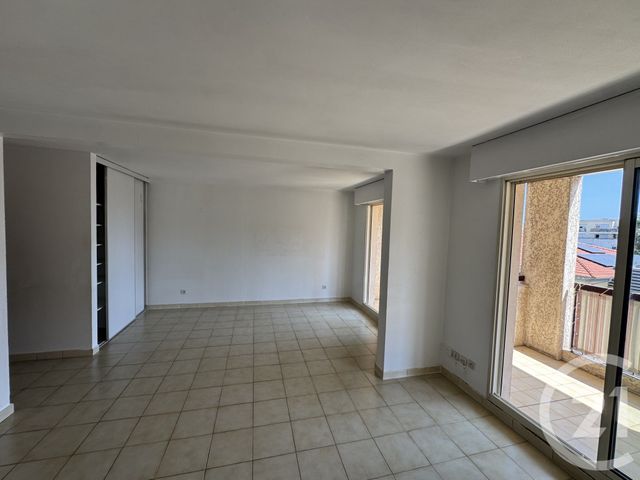 Appartement &agrave; louer - 3 pi&egrave;ces - 80 m2 - Nice - 06 - PROVENCE-ALPES-COTE-D-AZUR