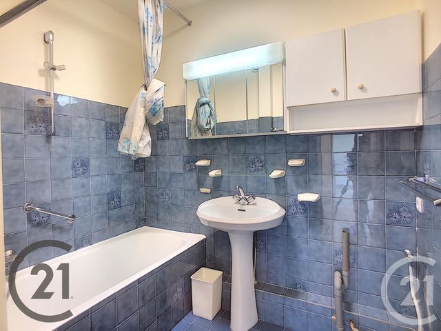 Appartement F2 &agrave; louer - 2 pi&egrave;ces - 50 m2 - Nice - 06 - PROVENCE-ALPES-COTE-D-AZUR
