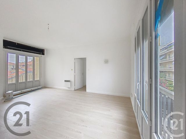 Appartement F3 à louer - 4 pièces - 75 m2 - Nice - 06 - PROVENCE-ALPES-COTE-D-AZUR