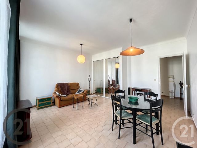 Appartement F2 &agrave; louer - 2 pi&egrave;ces - 56 m2 - Nice - 06 - PROVENCE-ALPES-COTE-D-AZUR
