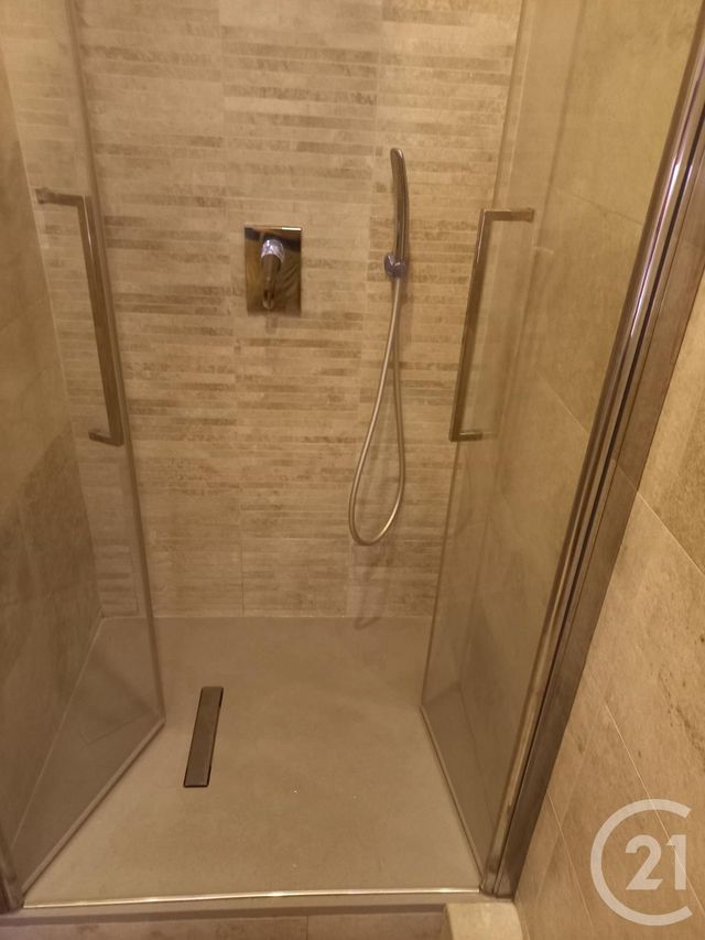 Appartement F1 &agrave; louer - 1 pi&egrave;ce - 27 m2 - Nice - 06 - PROVENCE-ALPES-COTE-D-AZUR