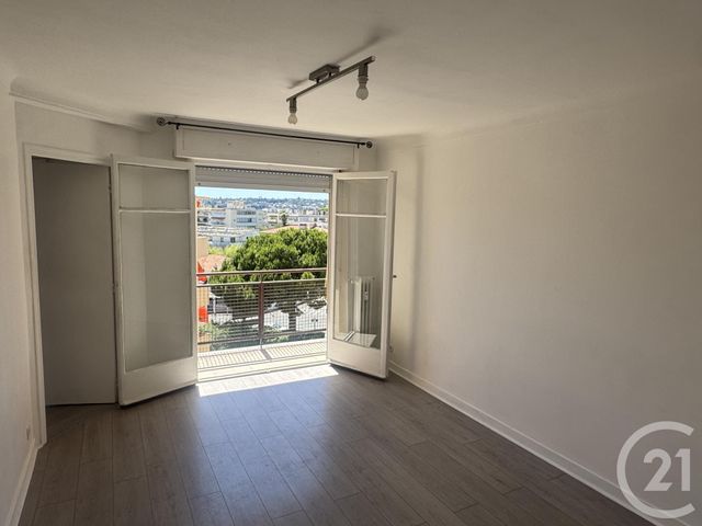 Appartement F3 &agrave; louer - 3 pi&egrave;ces - 51,34 m2 - Nice - 06 - PROVENCE-ALPES-COTE-D-AZUR