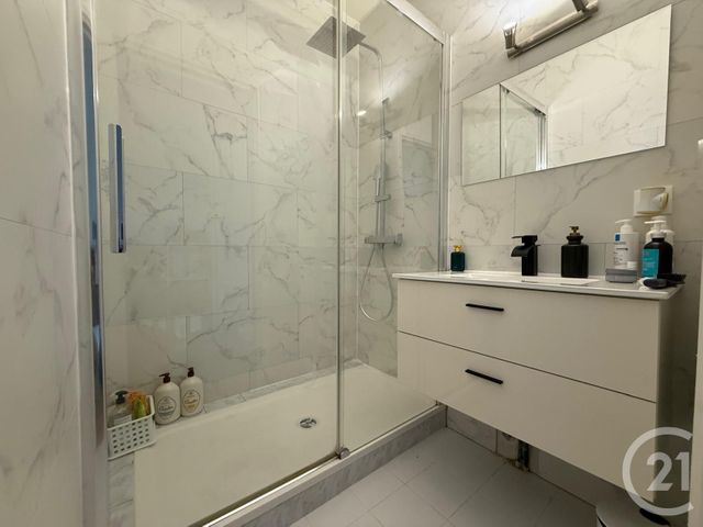 Maison &agrave; louer - 5 pi&egrave;ces - 130 m2 - Nice - 06 - PROVENCE-ALPES-COTE-D-AZUR