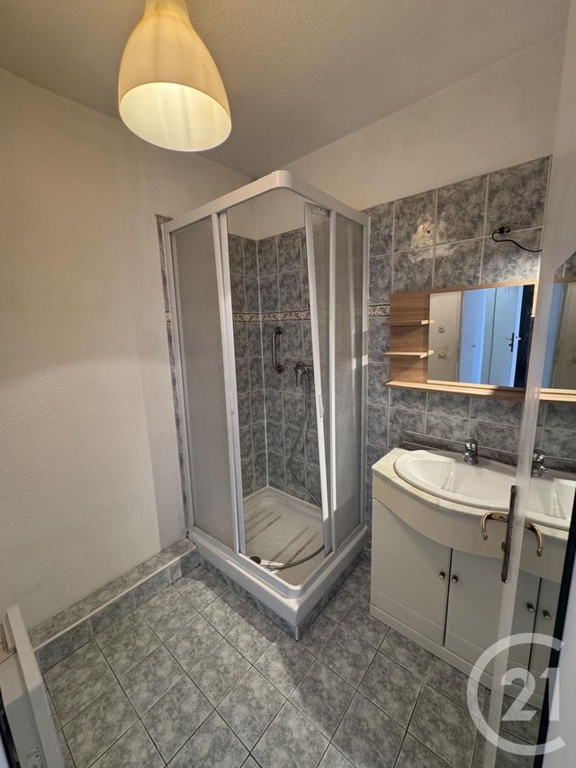 Appartement F2 &agrave; louer - 2 pi&egrave;ces - 35 m2 - Nice - 06 - PROVENCE-ALPES-COTE-D-AZUR