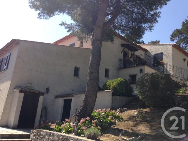 Appartement F5 &agrave; louer - 5 pi&egrave;ces - 144 m2 - Levens - 06 - PROVENCE-ALPES-COTE-D-AZUR