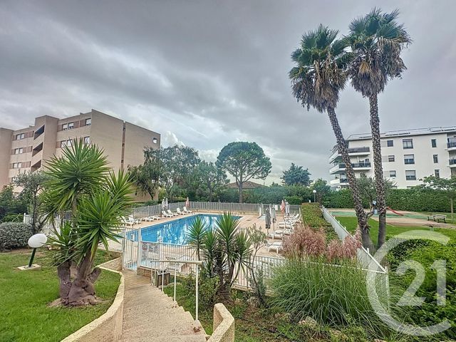Appartement F2 &agrave; louer - 2 pi&egrave;ces - 45 m2 - Nice - 06 - PROVENCE-ALPES-COTE-D-AZUR