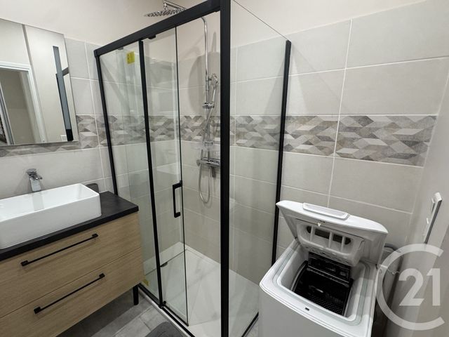 Appartement F2 &agrave; louer - 2 pi&egrave;ces - 53 m2 - Nice - 06 - PROVENCE-ALPES-COTE-D-AZUR