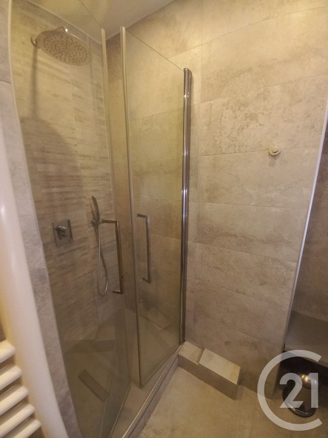 Appartement F1 &agrave; louer - 1 pi&egrave;ce - 27 m2 - Nice - 06 - PROVENCE-ALPES-COTE-D-AZUR