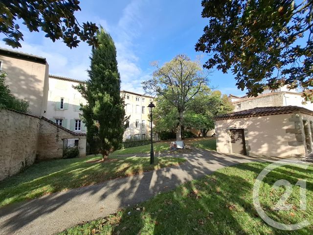 Appartement F3 à louer - 3 pièces - 70 m2 - Castres - 81 - MIDI-PYRENEES