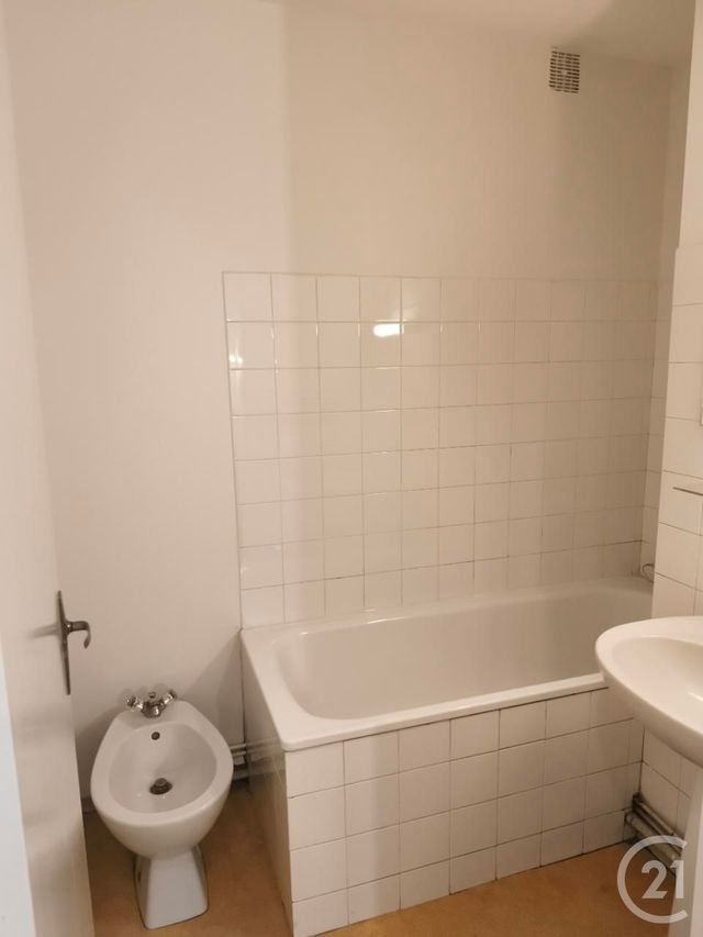 Appartement F3 &agrave; vendre - 5 pi&egrave;ces - 63 m2 - Castres - 81 - MIDI-PYRENEES