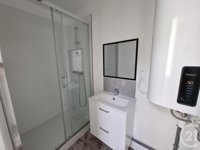 Appartement F3 &agrave; louer - 3 pi&egrave;ces - 61,97 m2 - Castres - 81 - MIDI-PYRENEES
