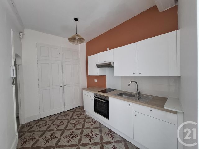 Appartement F3 &agrave; louer - 3 pi&egrave;ces - 61,97 m2 - Castres - 81 - MIDI-PYRENEES