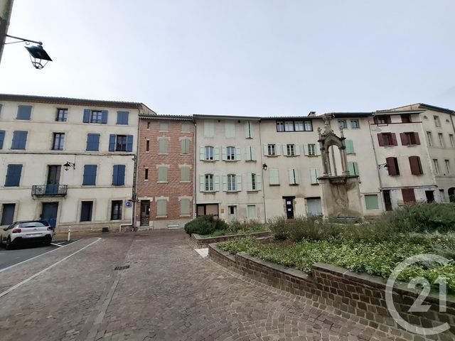 Appartement F3 &agrave; louer - 5 pi&egrave;ces - 81 m2 - Castres - 81 - MIDI-PYRENEES