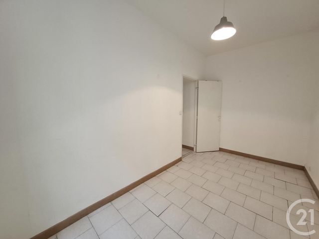Appartement F3 &agrave; louer - 5 pi&egrave;ces - 81 m2 - Castres - 81 - MIDI-PYRENEES