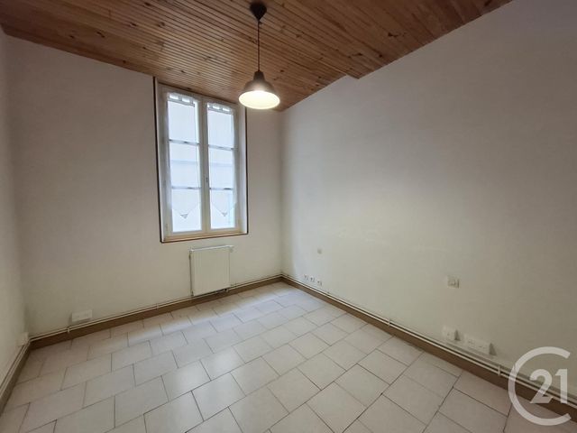 Appartement F3 &agrave; louer - 5 pi&egrave;ces - 81 m2 - Castres - 81 - MIDI-PYRENEES